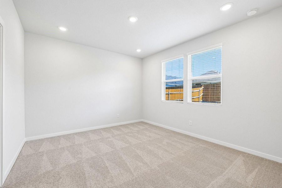 Spacious, unfurnished interior of a new home in Trinity Ranch, Elgin (Image 23).