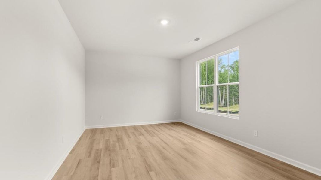 Spacious, unfurnished interior of a new home in , South Fulton (Image 20).