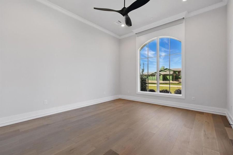 Spacious, unfurnished interior of a new home in , Bartonville (Image 21).