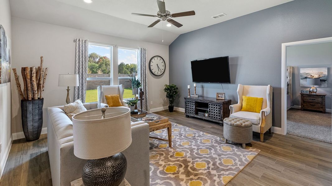 Furnished interior view inside a new home in Eagle Creek, Denton (Image 13). Furnished interior view inside a new home in Eagle Creek, Denton (Image 13).