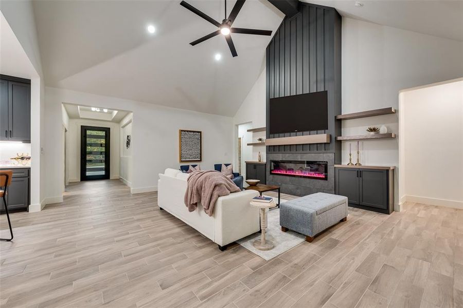 Furnished interior view inside a new home in , Fort Worth (Image 7).