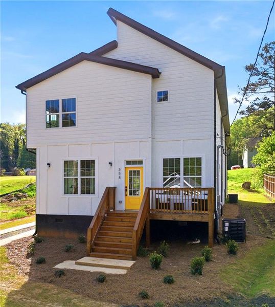 Exterior details and patio area of a home in , Atlanta (Image 24).