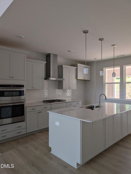 PXL_20250916_211738914