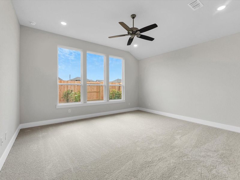 Spacious, unfurnished interior of a new home in Jubilee 50′, Hockley (Image 14).