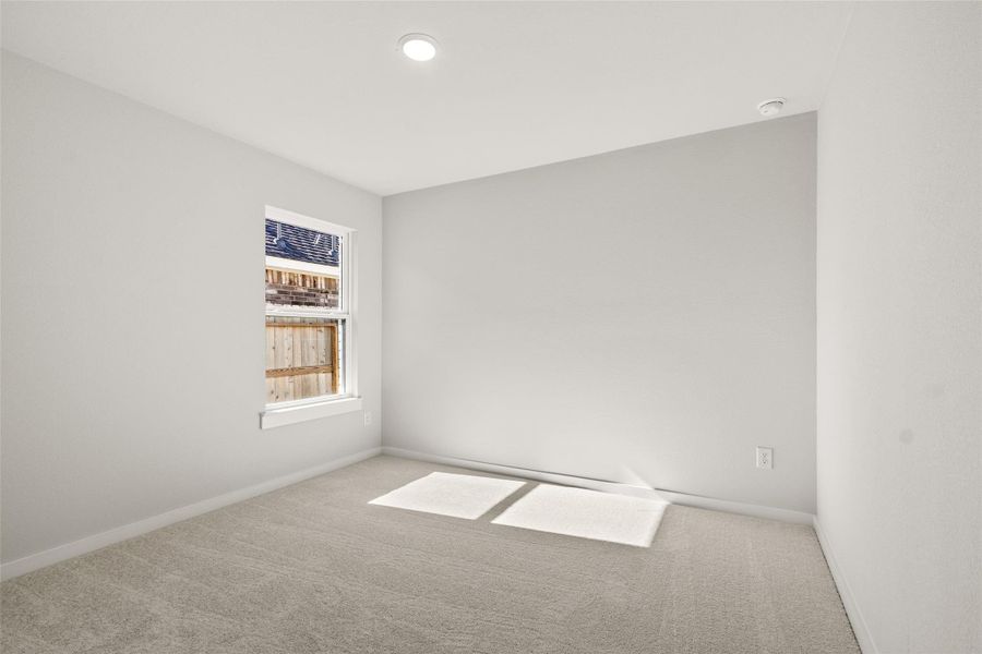 Spacious, unfurnished interior of a new home in Sunterra, Katy (Image 19).