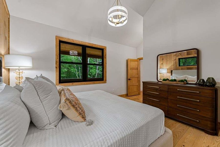 Furnished interior view inside a new home in , McCaysville (Image 34).