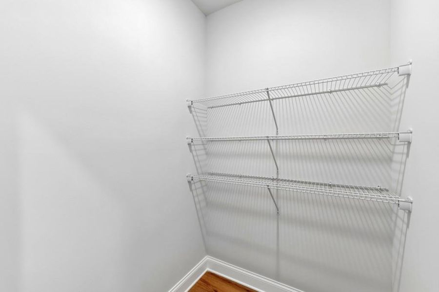 Spacious, unfurnished interior of a new home in , Homer (Image 21).
