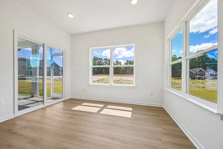 Representative images and renderings are for illustrative purposes. Actual structural options and design finishes of home may vary. Representative images and renderings are for illustrative purposes. Actual structural options and design finishes of home may vary.