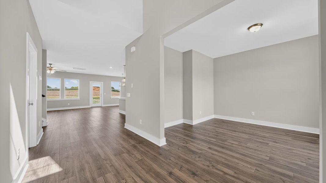 Spacious, unfurnished interior of a new home in McClure Farms, Columbia (Image 20).