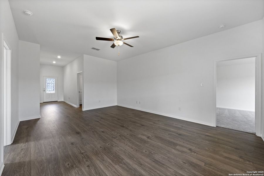 Spacious, unfurnished interior of a new home in , Lytle (Image 15).