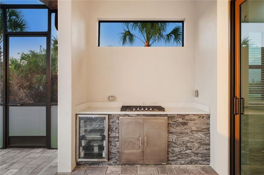 Exterior details and patio area of a home in , Port Charlotte (Image 35).