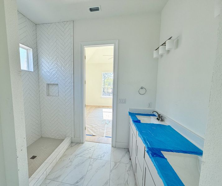 Furnished interior view inside a new home in Persimmon, Buda (Image 7). Furnished interior view inside a new home in Persimmon, Buda (Image 7).