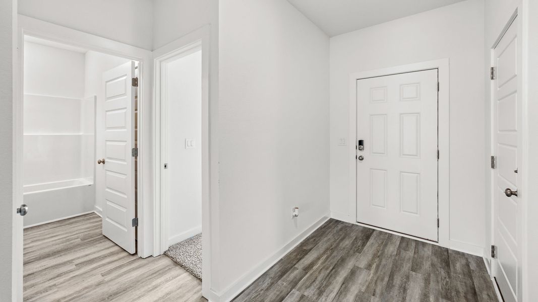 Representative unfurnished interior of a home built from the Walker by D.R. Horton in Ashton Park Phase III, Freeport (Image 14).