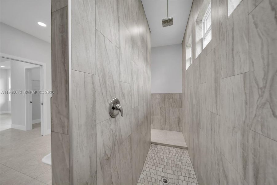 Close-up of interior finishes inside a home in , Lehigh Acres (Image 20).