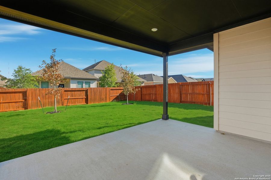 Exterior details and patio area of a home in Stillwater Ranch, San Antonio (Image 4). Exterior details and patio area of a home in Stillwater Ranch, San Antonio (Image 4).