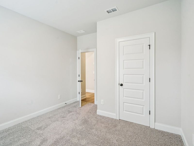 Spacious, unfurnished interior of a new home in Preserve at Mountain Creek, Pendergrass (Image 19).