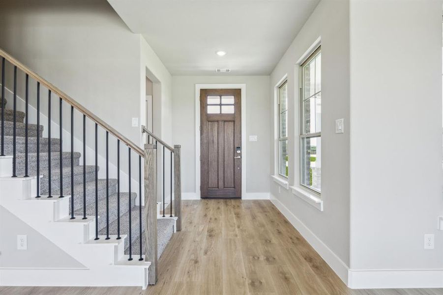 Spacious, unfurnished interior of a new home in Ellis Ranch Estates, Waxahachie (Image 26).