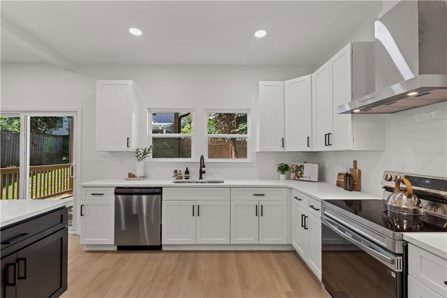 Furnished interior view inside a new home in , Scottdale (Image 33).