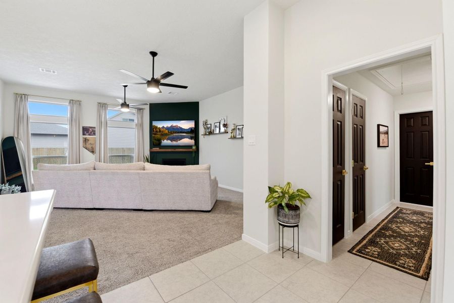 Furnished interior view inside a new home in Pedregal, Dickinson (Image 45).