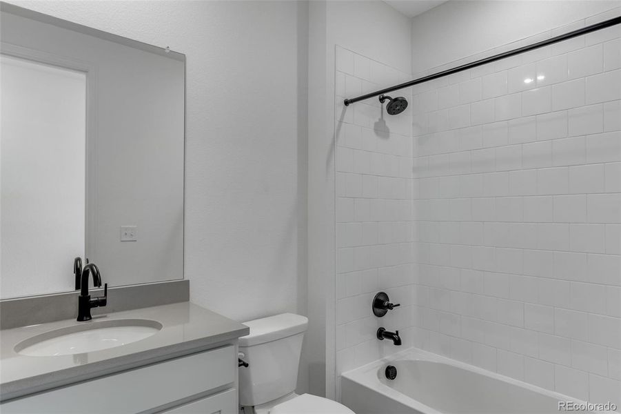 Furnished interior view inside a new home in Sugar Mill Village, Longmont (Image 9).