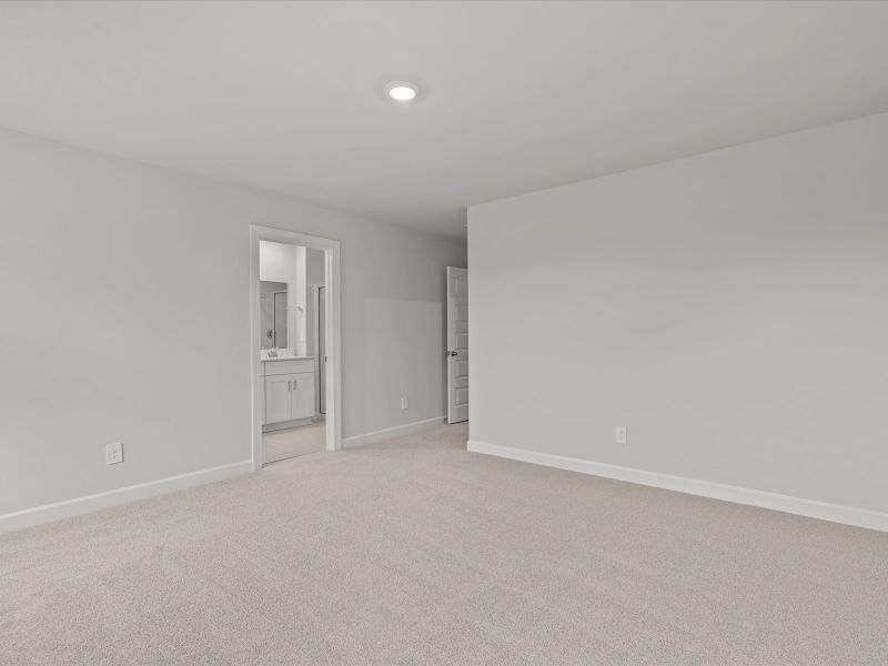 Spacious, unfurnished interior of a new home in Northbrook Village Townes, Taylors (Image 14).