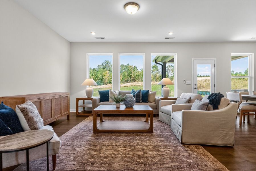 The Kipling - Family Room