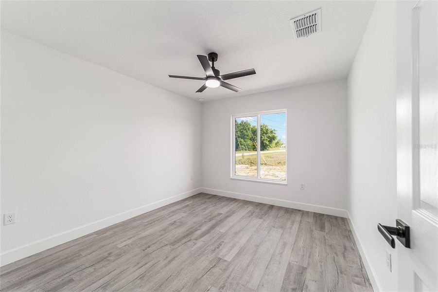 Spacious, unfurnished interior of a new home in , Ocala (Image 58).