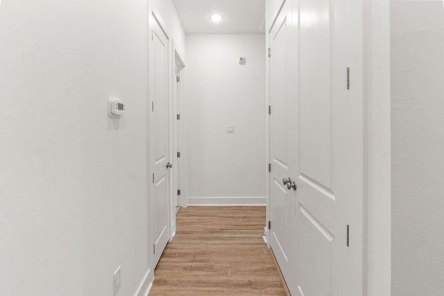 Spacious, unfurnished interior of a new home in , Houston (Image 27).