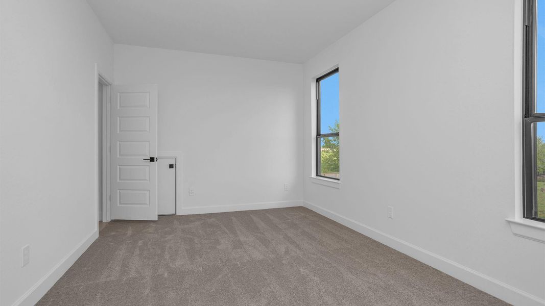 Spacious, unfurnished interior of a new home in Fulshear Lakes 80', Fulshear (Image 20).