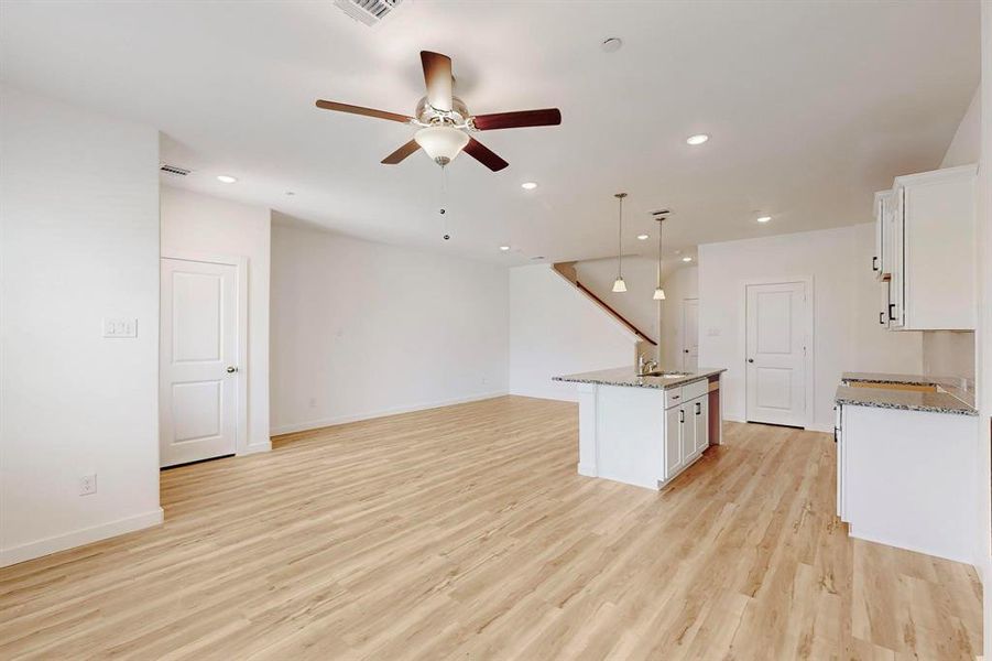 Spacious, unfurnished interior of a new home in Solterra Texas, Mesquite (Image 19).