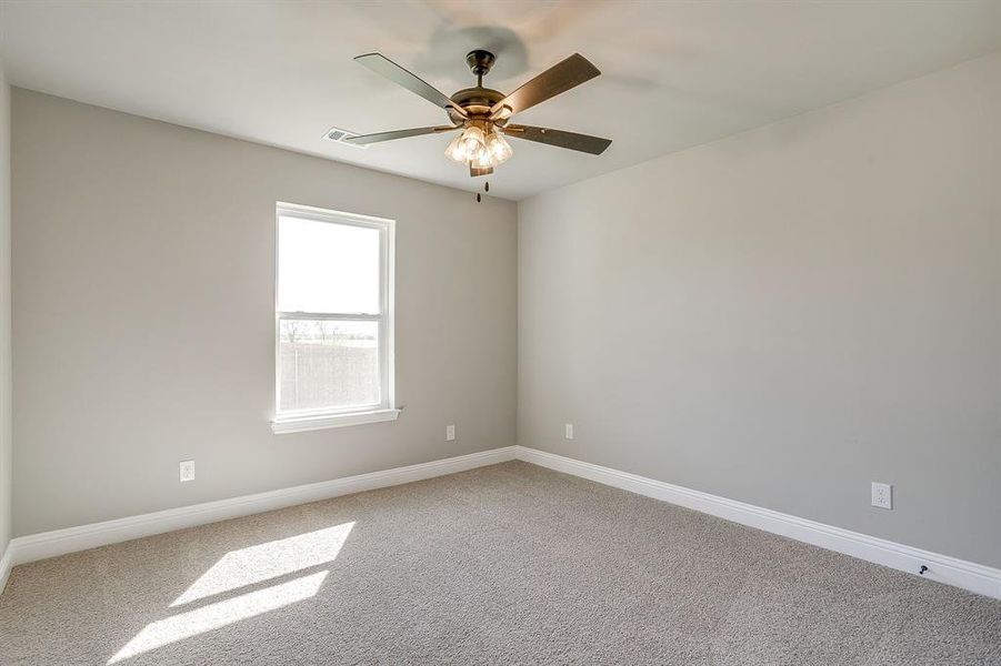 Spacious, unfurnished interior of a new home in , Palmer (Image 39).