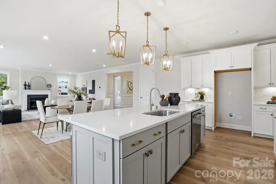 Digital Image Similar