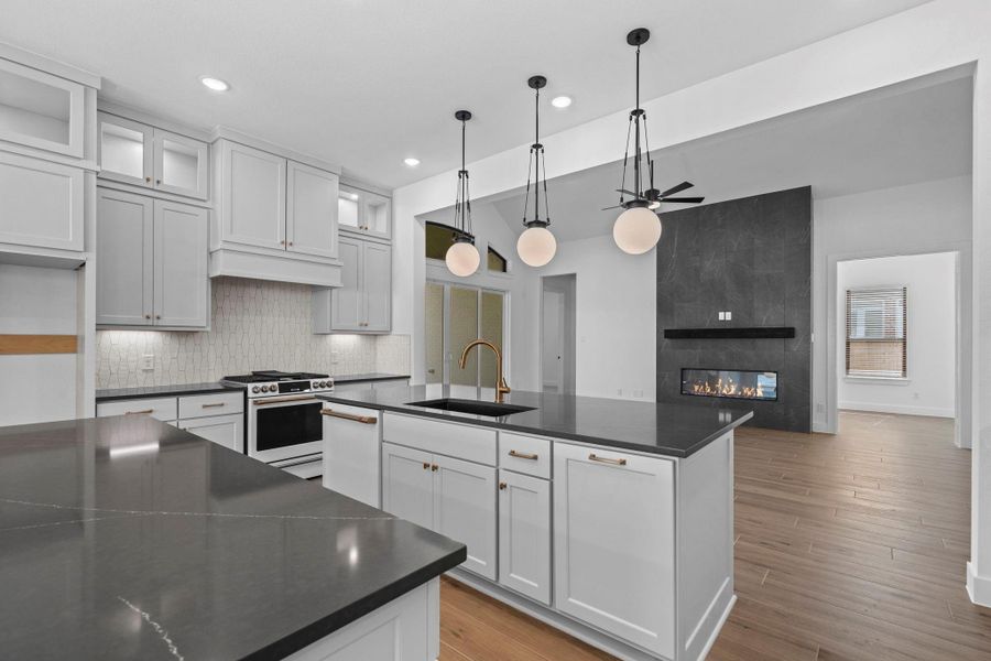 Furnished interior view inside a new home in Evergreen, Conroe (Image 8). Furnished interior view inside a new home in Evergreen, Conroe (Image 8).