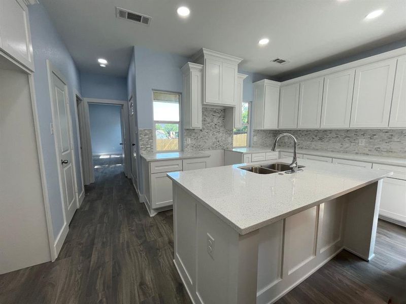 Furnished interior view inside a new home in , Fort Worth (Image 16). Furnished interior view inside a new home in , Fort Worth (Image 16).