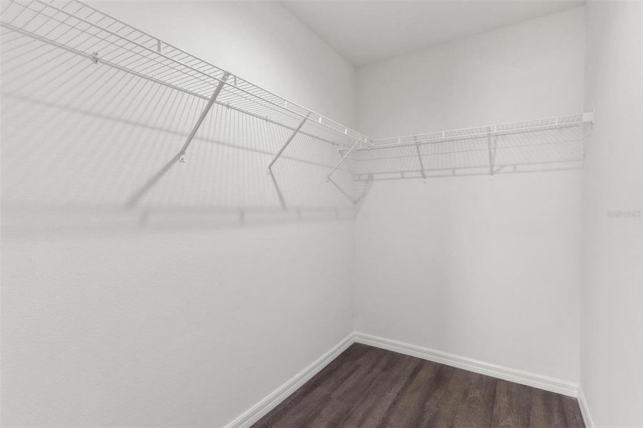 Spacious, unfurnished interior of a new home in , Leesburg (Image 35).