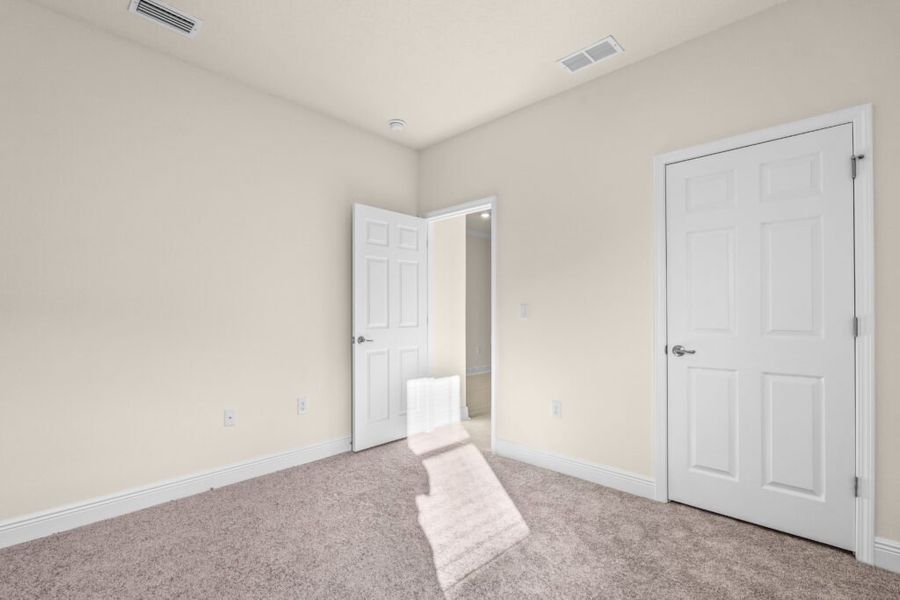 Spacious, unfurnished interior of a new home in Lake Merial, Panama City (Image 18).