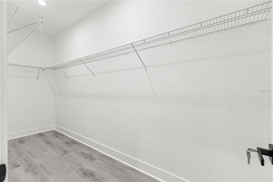 Spacious, unfurnished interior of a new home in , Dunnellon (Image 18).