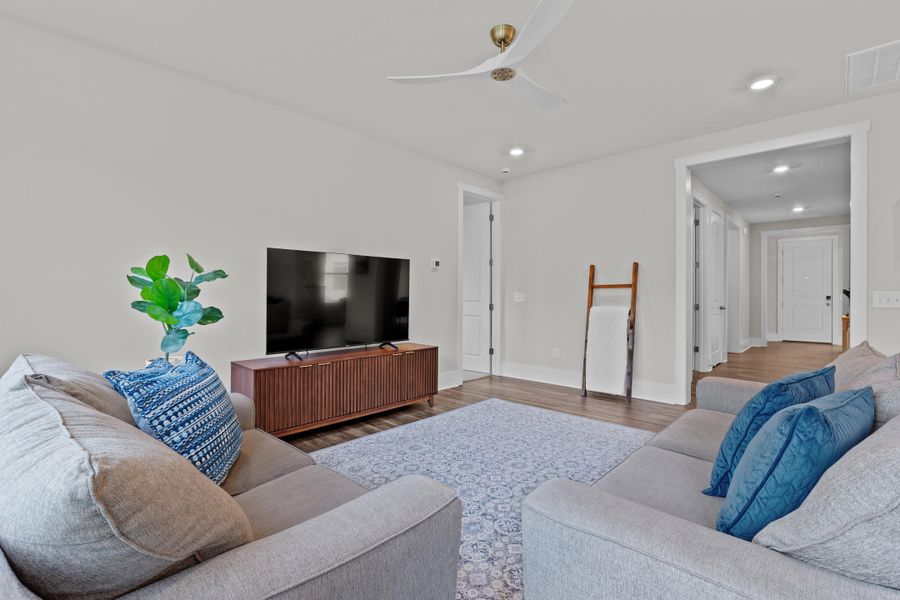 Furnished interior view inside a new home in , Ravenel (Image 10).