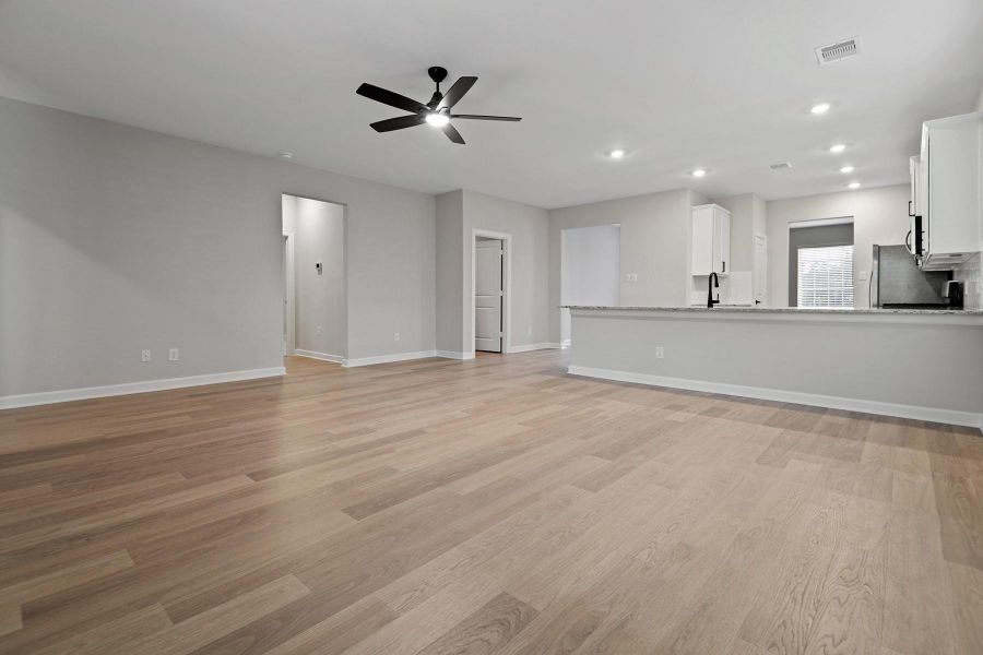 Spacious, unfurnished interior of a new home in Magnolia Woods, Magnolia (Image 11). Spacious, unfurnished interior of a new home in Magnolia Woods, Magnolia (Image 11).