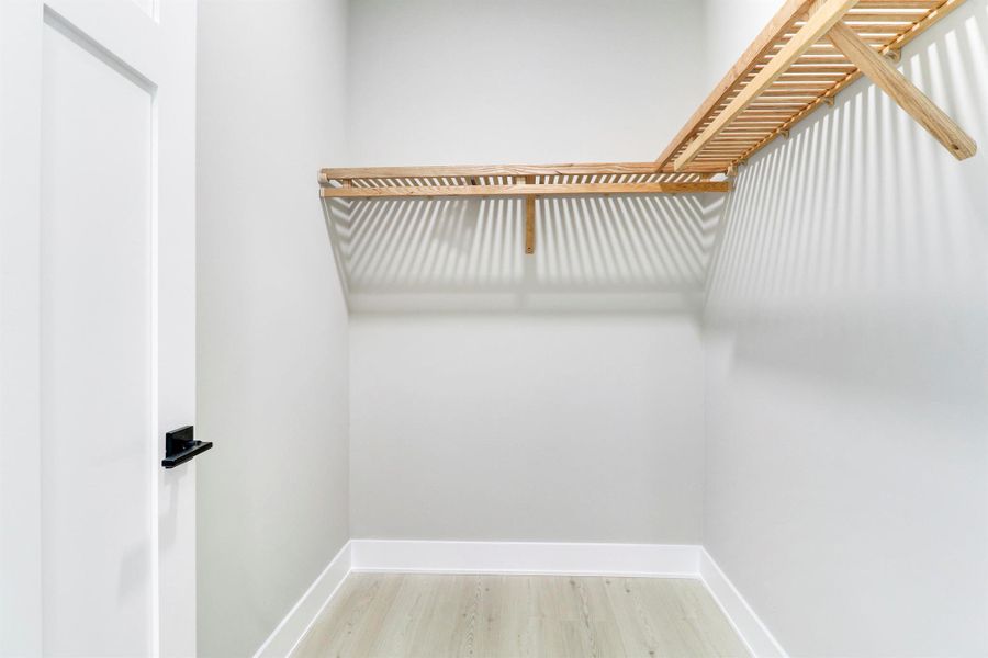 Spacious, unfurnished interior of a new home in , Jensen Beach (Image 54).