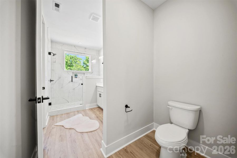 Spacious, unfurnished interior of a new home in , Concord (Image 44).