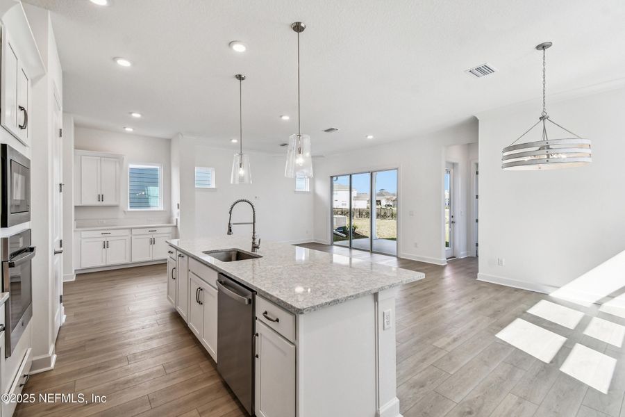 Furnished interior view inside a new home in Seven Pines 40' Front Entry, Jacksonville (Image 9).