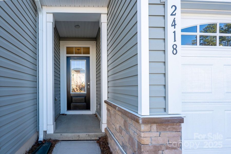 Exterior details and patio area of a home in Somerset, Fort Mill (Image 4).