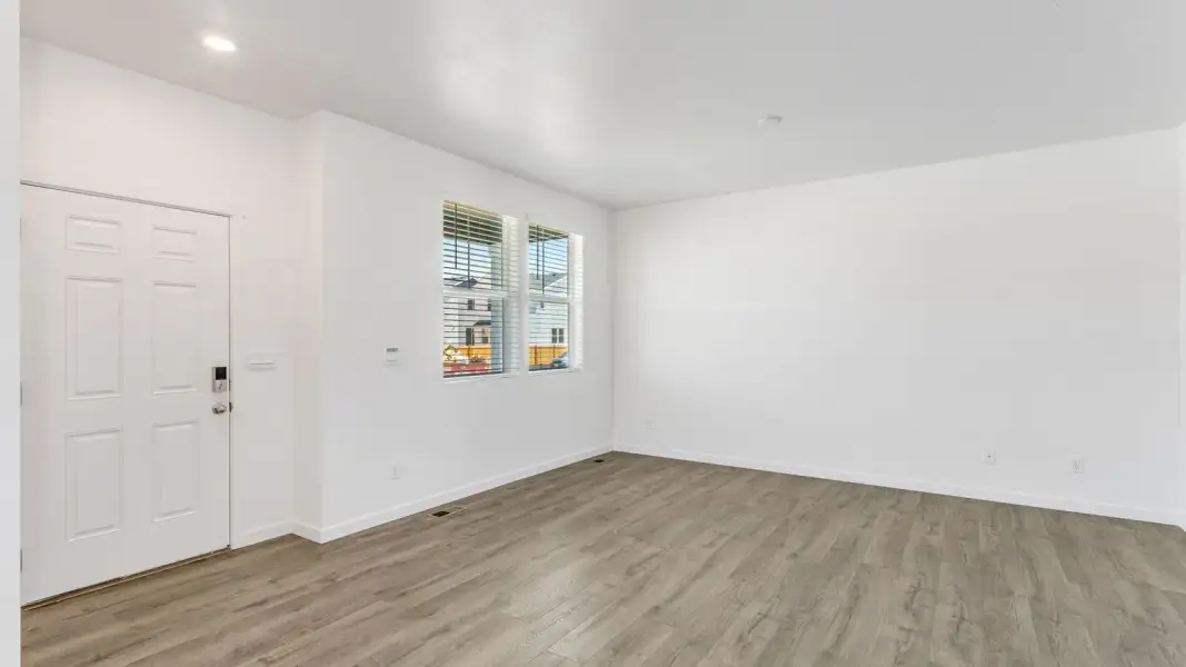 Spacious, unfurnished interior of a new home in Sky Ranch, Watkins (Image 11).