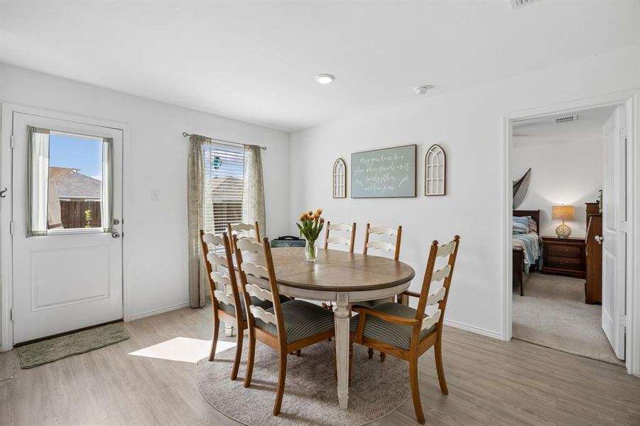 Furnished interior view inside a new home in , McKinney (Image 15). Furnished interior view inside a new home in , McKinney (Image 15).