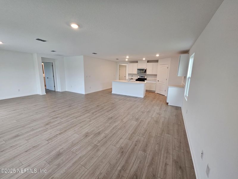 Spacious, unfurnished interior of a new home in Entrada, St. Augustine (Image 21).