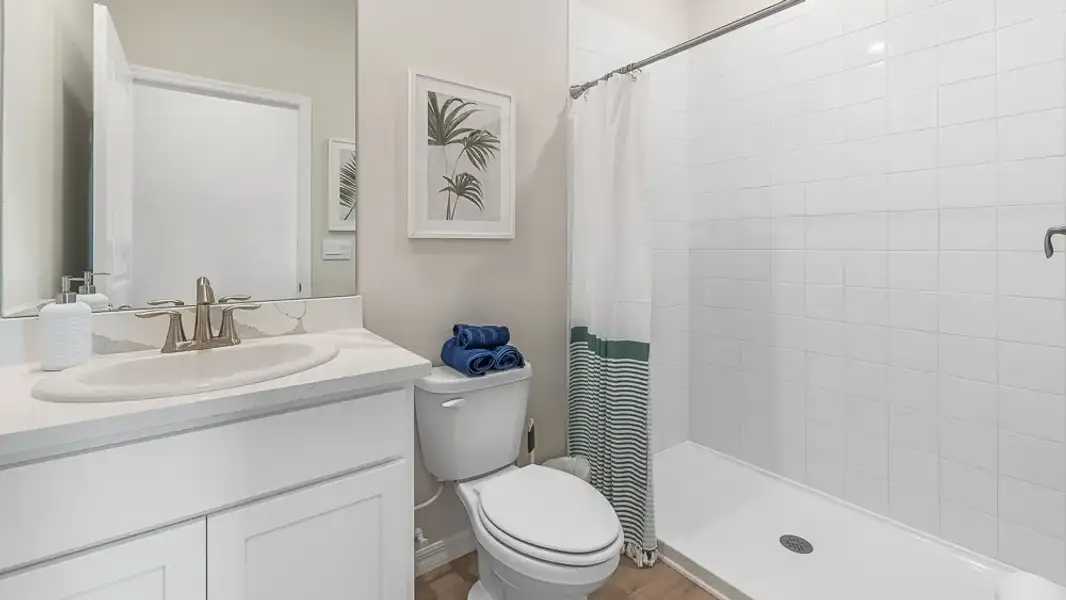Furnished interior view inside a new home in Silverstone North, Palmetto (Image 19).