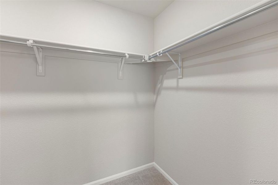 Spacious, unfurnished interior of a new home in , Aurora (Image 21).