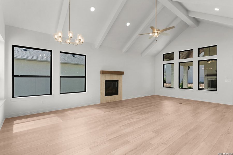 Spacious, unfurnished interior of a new home in El Sonido at Campanas, San Antonio (Image 15).