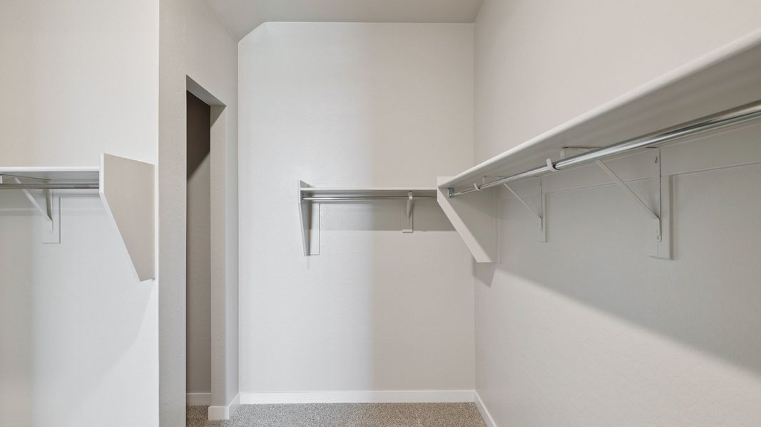 Spacious, unfurnished interior of a new home in Upper Canyon, Phoenix (Image 27).